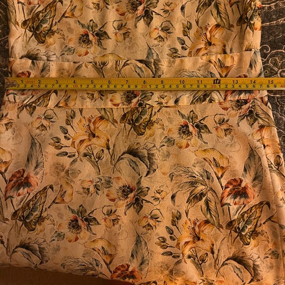 Vintage; hand made; one of a kind floral midi dress. Size 2 - Picture 10 of 14